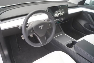 Tesla Model 3 Model 3 Long Range Performance AWD (5)