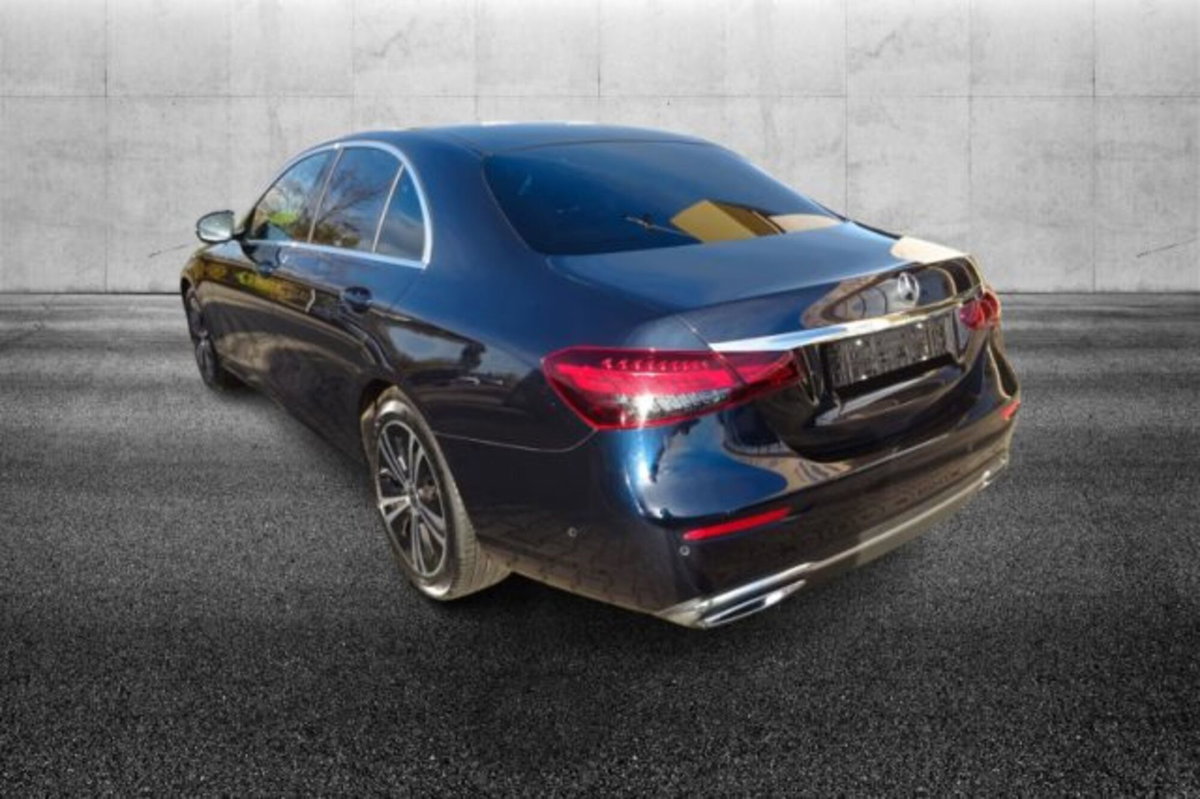 Mercedes-Benz Classe E 220 d Auto Business Sport (3)