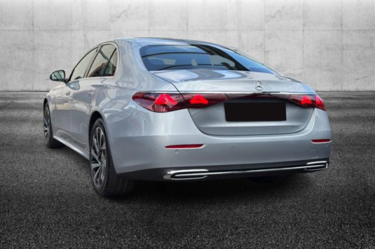 Mercedes-Benz Classe E 200 Auto Mild hybrid Premium (3)