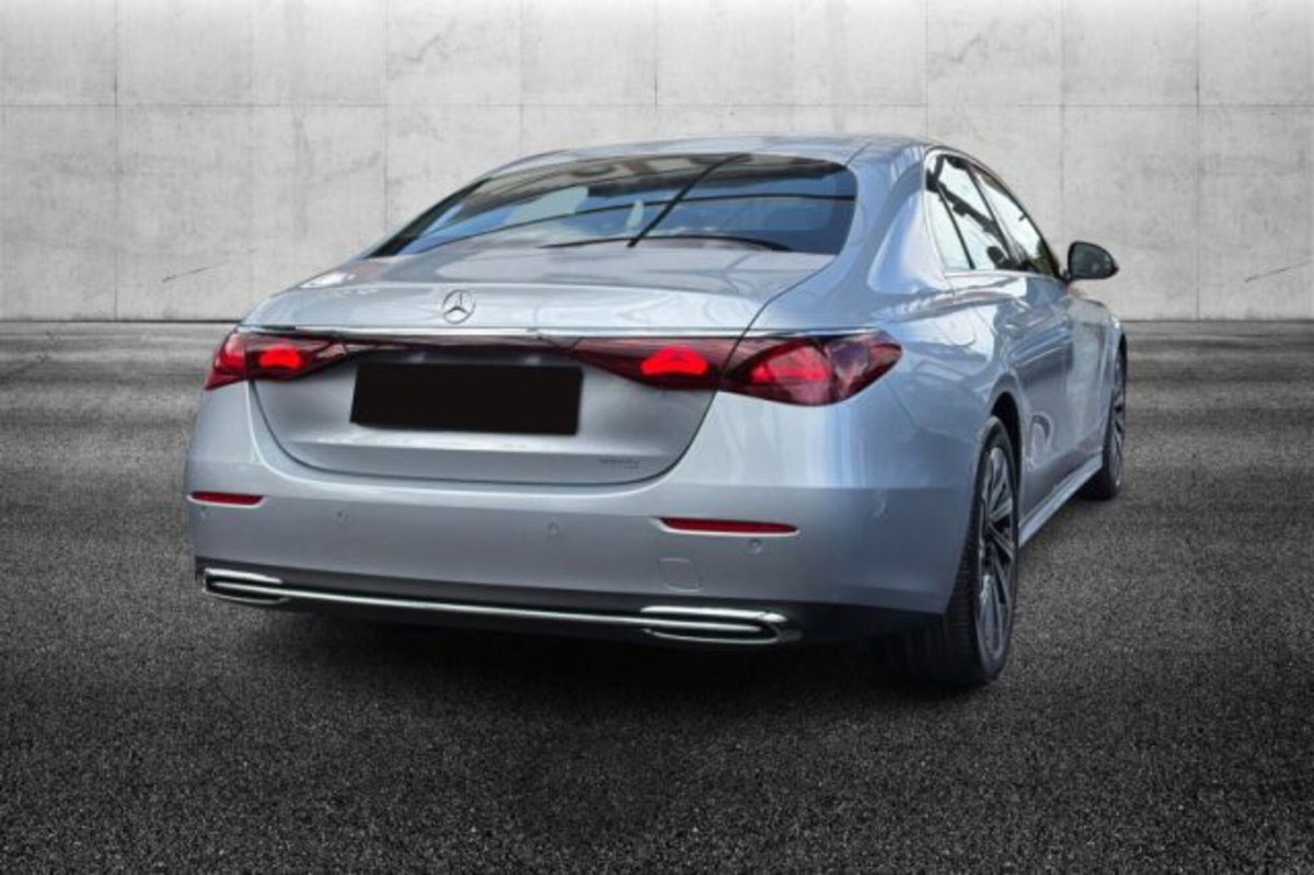 Mercedes-Benz Classe E 200 Auto Mild hybrid Premium (4)