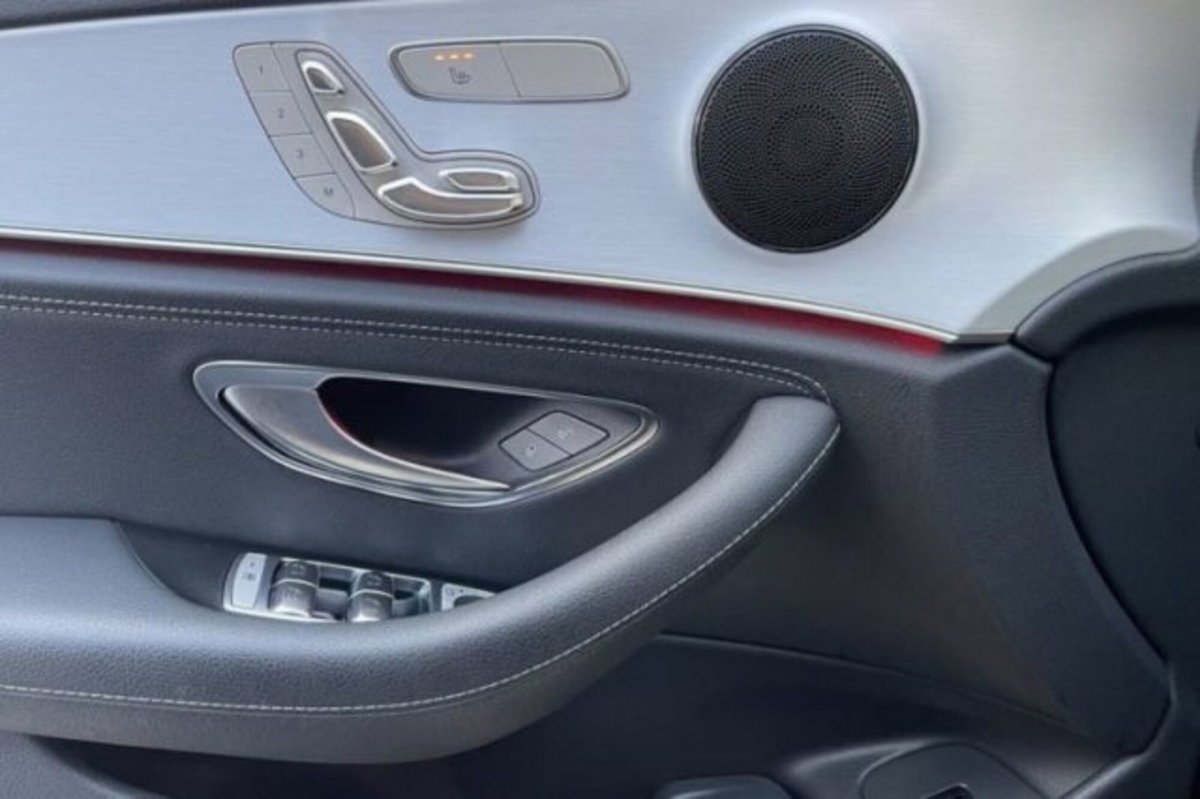 Mercedes-Benz Classe E 200 d Auto Premium (8)