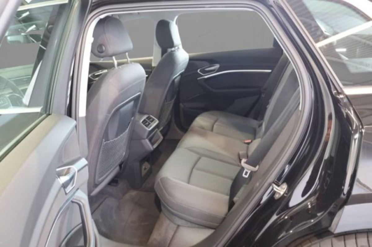 Audi e-tron Sportback 50 quattro (8)