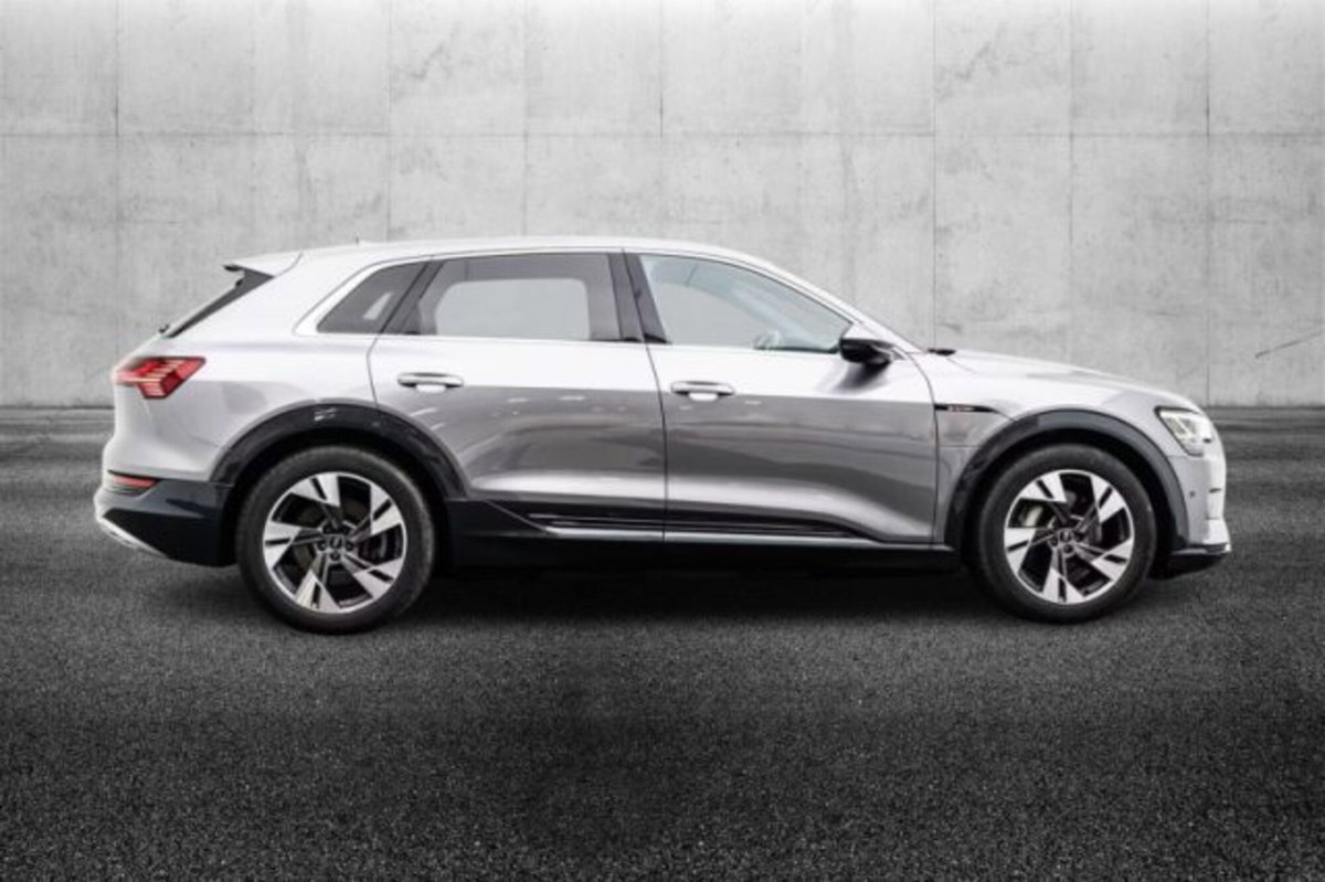 Audi e-tron Sportback 50 quattro S line edition (4)