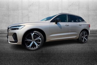 Volvo XC60 B4 automatico Plus Dark (2)