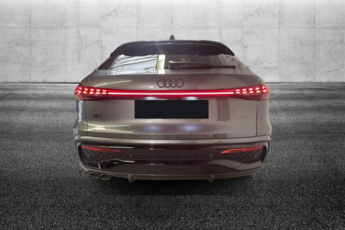 Audi Q5 Sportback 2.0 tdi mhev+ S line quattro 204cv s-tronic (5)