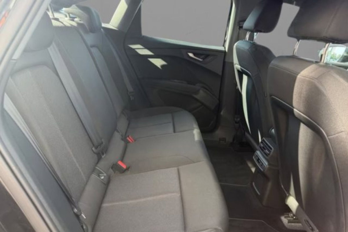 Audi Q4 Sportback Q4 40 e-tron (8)