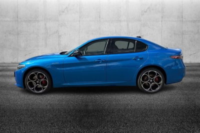 Alfa Romeo Giulia 2.0 Turbo 280 CV AT8 AWD Q4 Veloce (5)