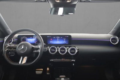 Mercedes-Benz Classe A 220 d AMG Line Premium Plus auto (6)