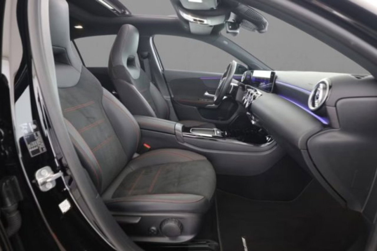 Mercedes-Benz Classe A 220 d AMG Line Premium Plus auto (7)