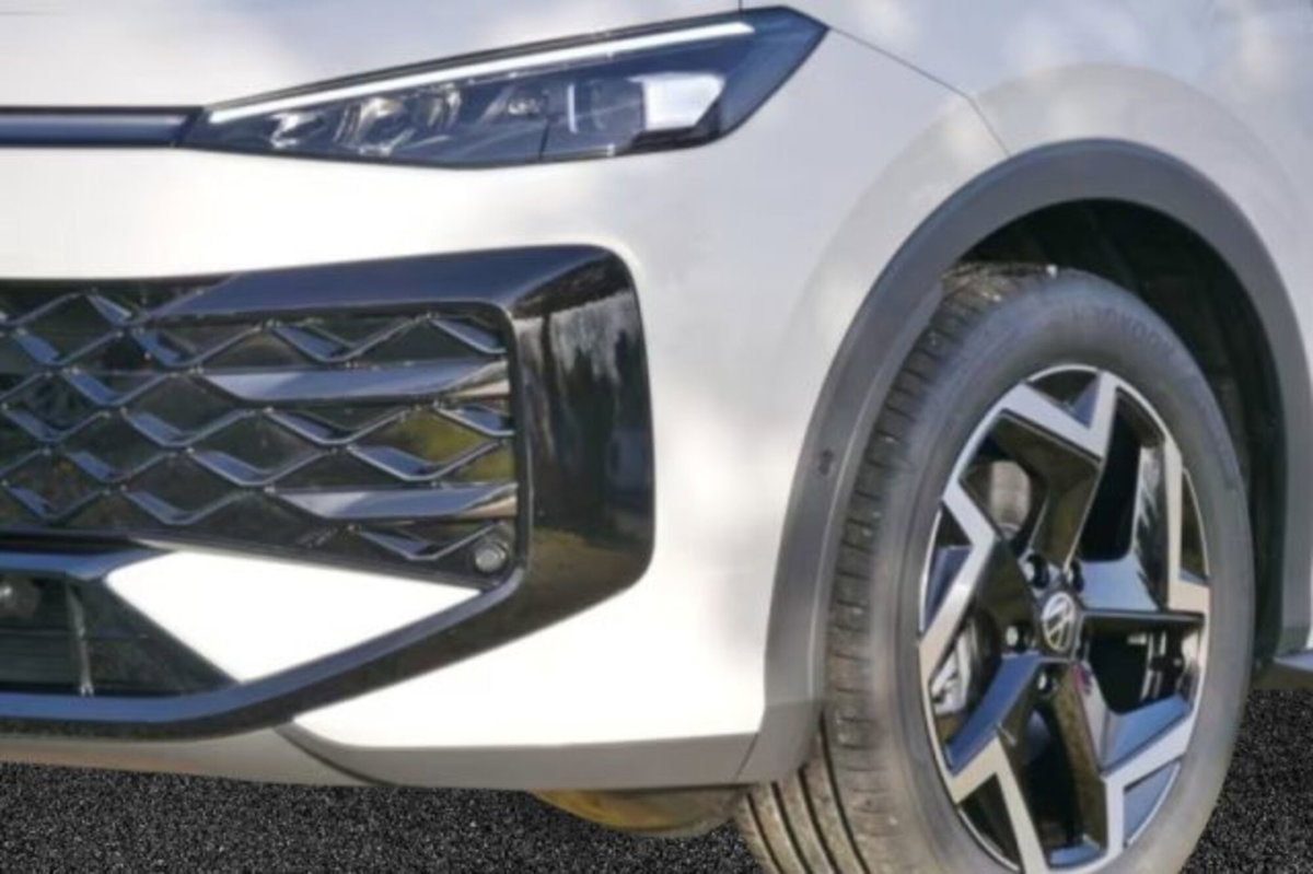 Volkswagen T-Roc 1.5 etsi R-Line 150cv dsg (7)