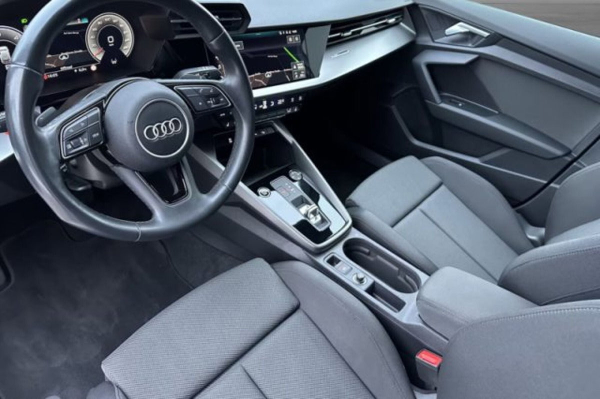 Audi A3 Sportback 35 TDI S tronic S line edition (3)