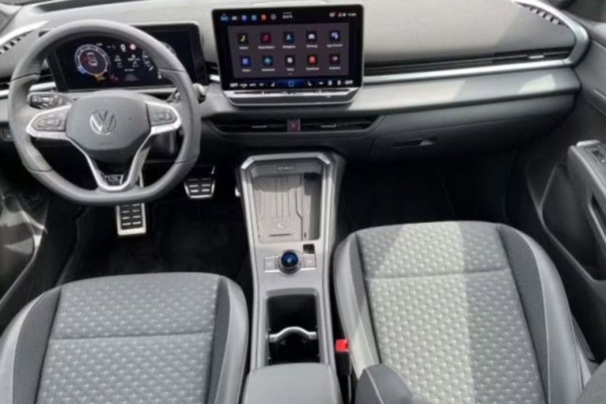 Volkswagen T-Roc 1.5 etsi R-Line 150cv dsg (6)