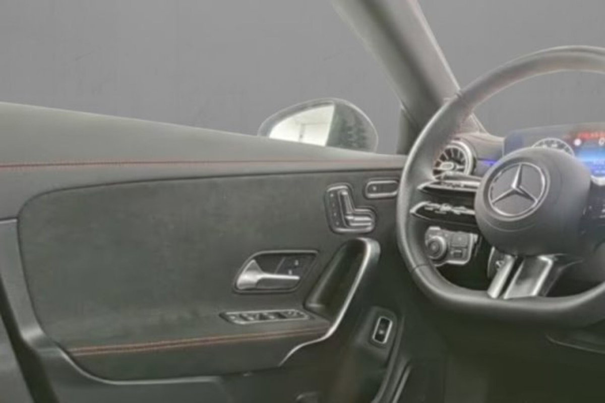 Mercedes-Benz CLA 250 Automatic 4Matic Premium (4)