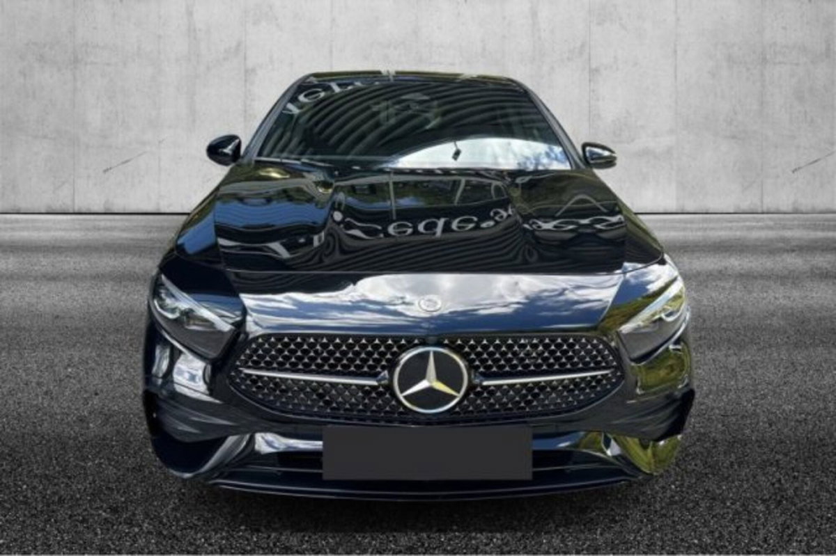 Mercedes-Benz Classe A 250 e phev AMG Line Premium Plus auto (5)