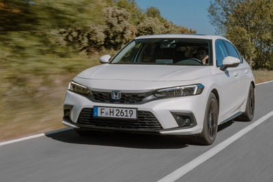 Honda Civic 2.0 hev Sport ecvt (2)