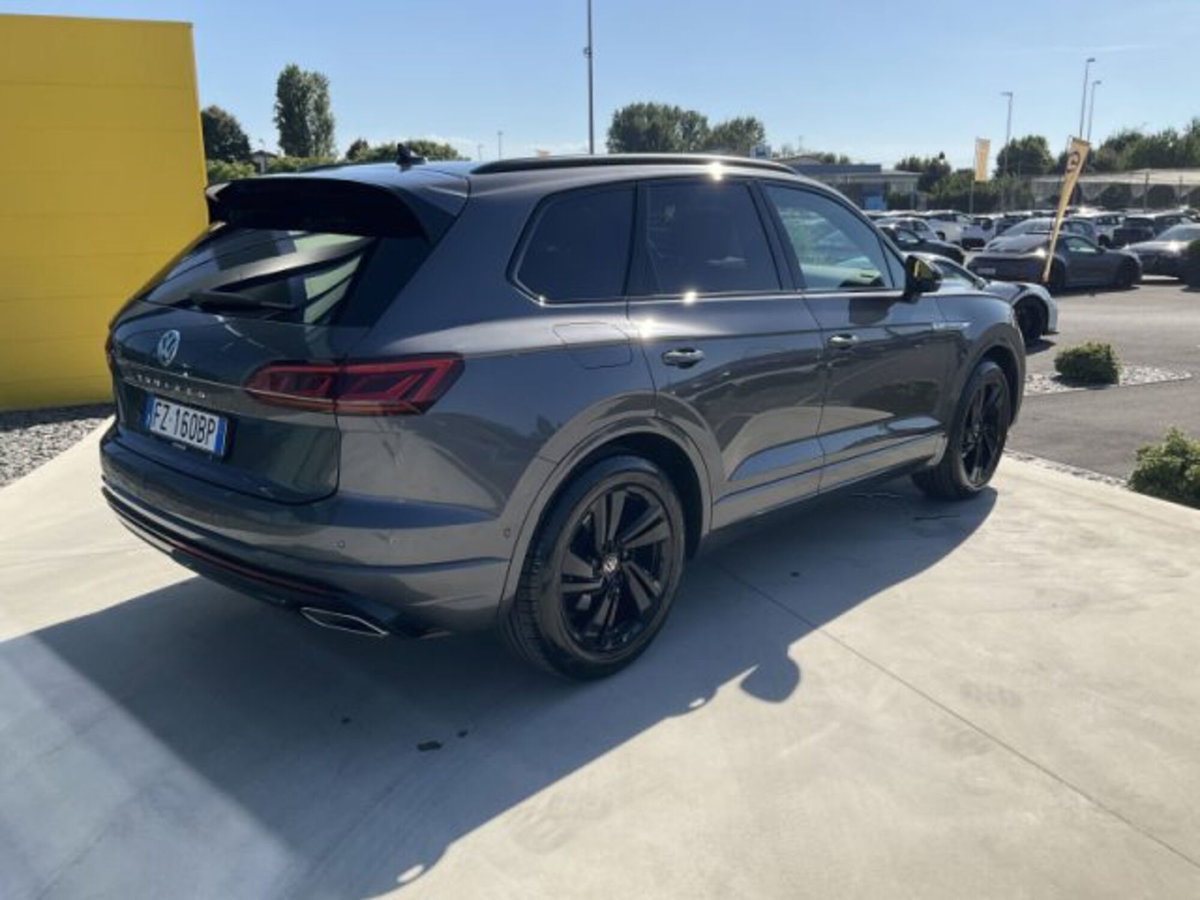 Volkswagen Touareg 3.0 V6 TDI SCR Advanced (6)