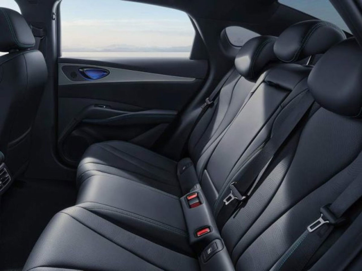 Byd Seal 6 DM-i 1.5 phev Comfort Lite (7)