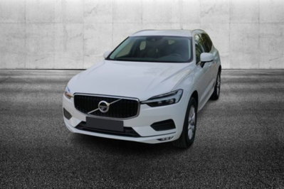 Volvo XC60 B4 (d) AWD Geartronic Momentum Pro usata