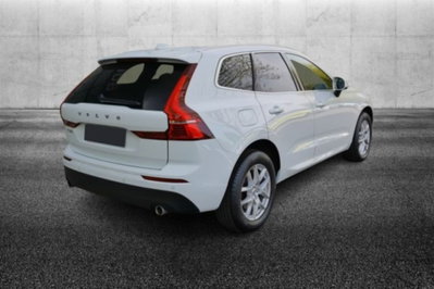 Volvo XC60 B4 (d) AWD Geartronic Momentum Pro (3)