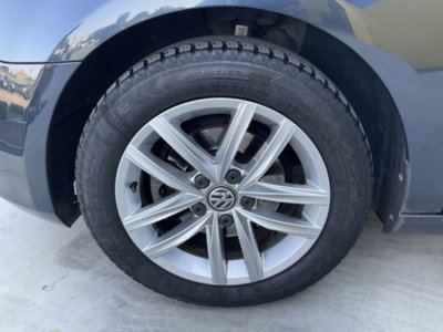 Volkswagen Golf 1.6 5p. Highline BiFuel (8)