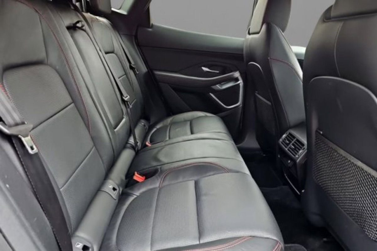 Jaguar E-Pace 2.0D 180 CV AWD aut. Chequered Flag (8)