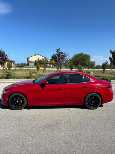 Alfa Romeo Giulia 2.2 Turbodiesel 160 CV Super (4)