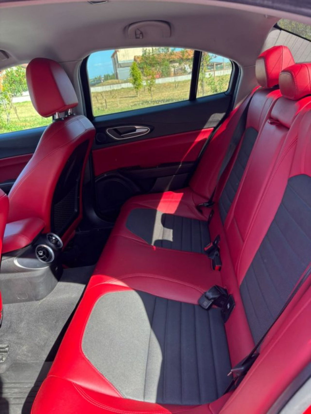 Alfa Romeo Giulia 2.2 Turbodiesel 160 CV Super (8)