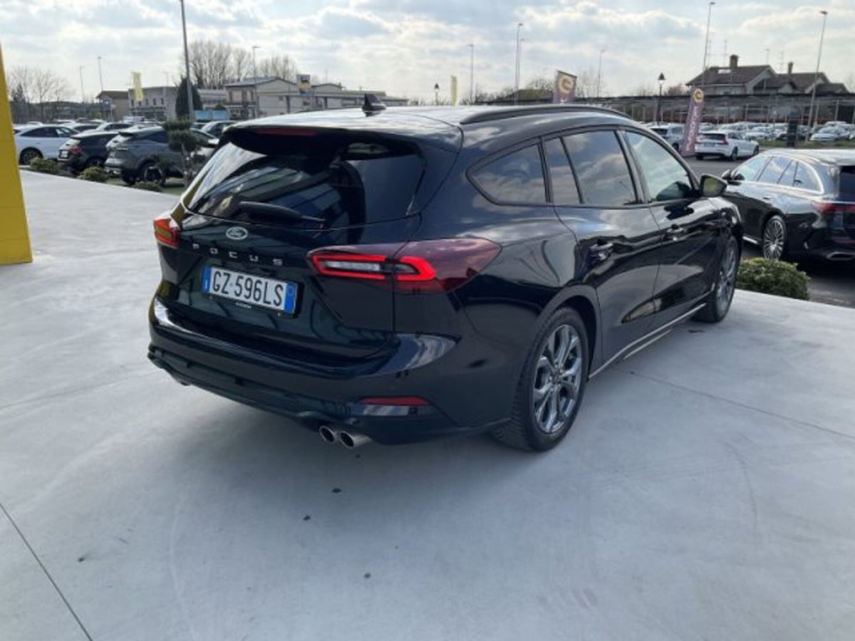 Ford Focus Station Wagon 1.5 EcoBlue 115 CV automatico SW ST-Line Design (6)