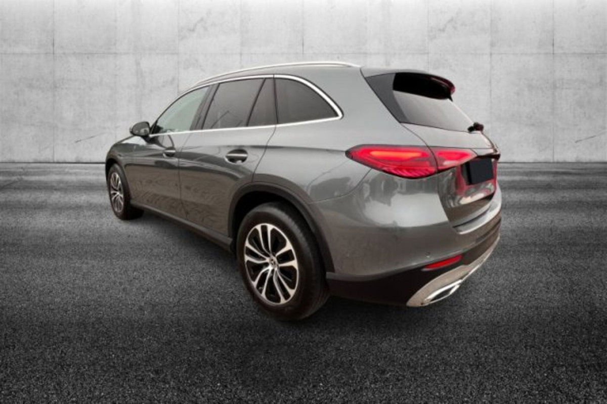 Mercedes-Benz GLC 220 d 4Matic Mild Hybrid AMG Advanced Plus (4)