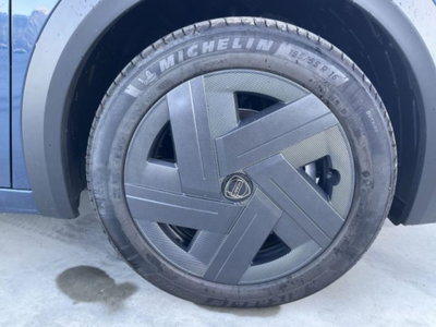Lancia Ypsilon 1.2 mhev Edizione Cassina e-dct (8)