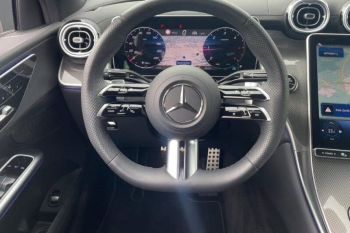 Mercedes-Benz GLC 220 d 4Matic Mild Hybrid AMG Premium Plus (6)