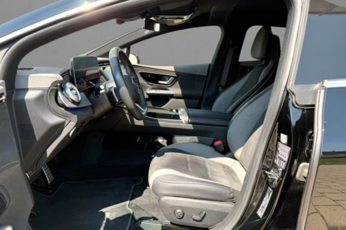 Mercedes-Benz EQE 500 4Matic Premium (8)