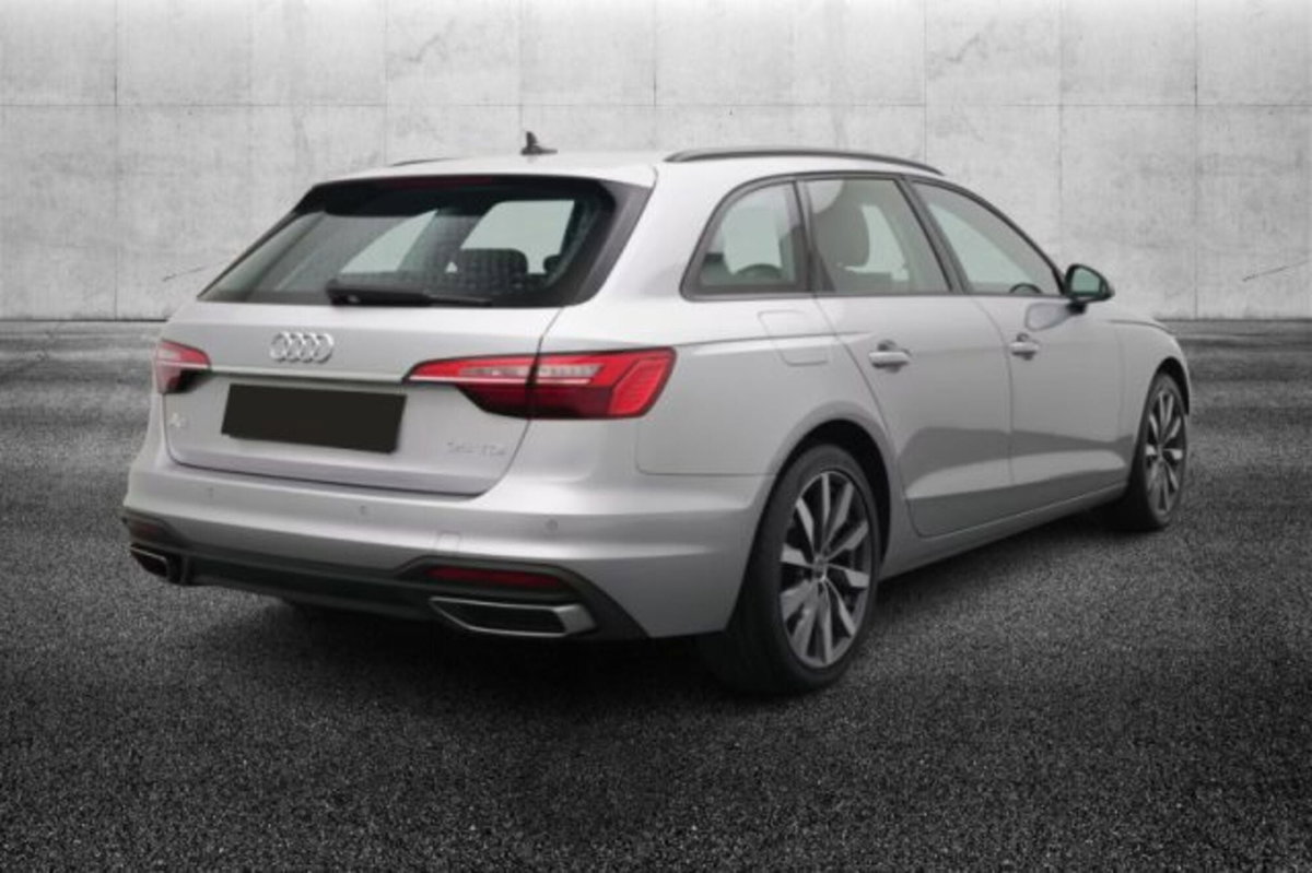 Audi A4 Avant 35 TDI/163 CV S tronic S line edition (2)