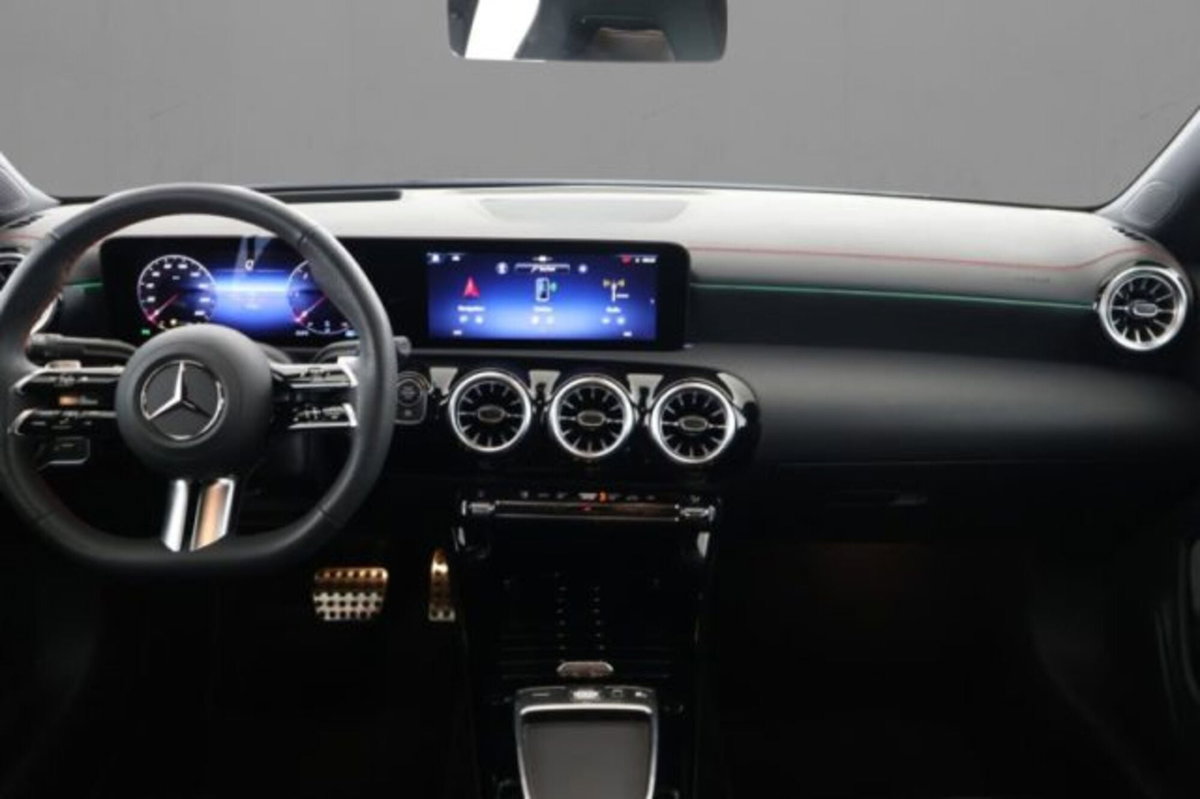 Mercedes-Benz CLA 200 d Automatic Premium (6)