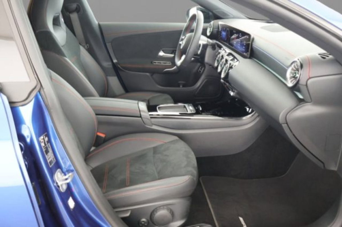 Mercedes-Benz CLA 200 d Automatic Premium (7)