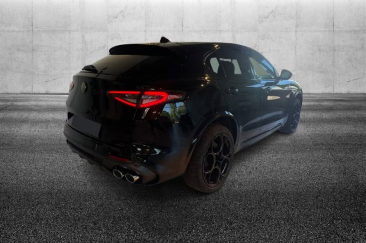 Alfa Romeo Stelvio 2.9 V6 Quadrifoglio Q4 520cv auto (3)