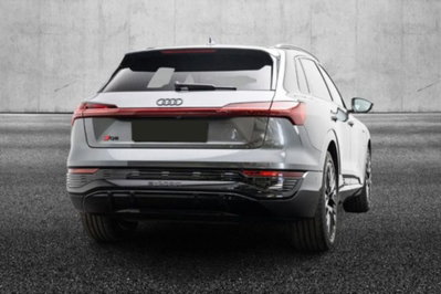 Audi Q8 Sportback 55 S line edition quattro (4)