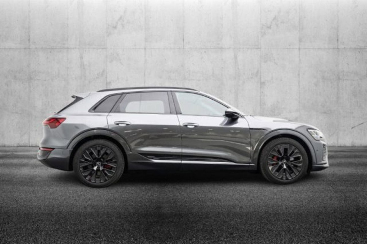 Audi Q8 Sportback 55 S line edition quattro (5)
