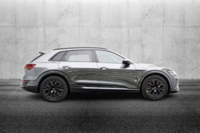 Audi Q8 Sportback 55 S line edition quattro (5)