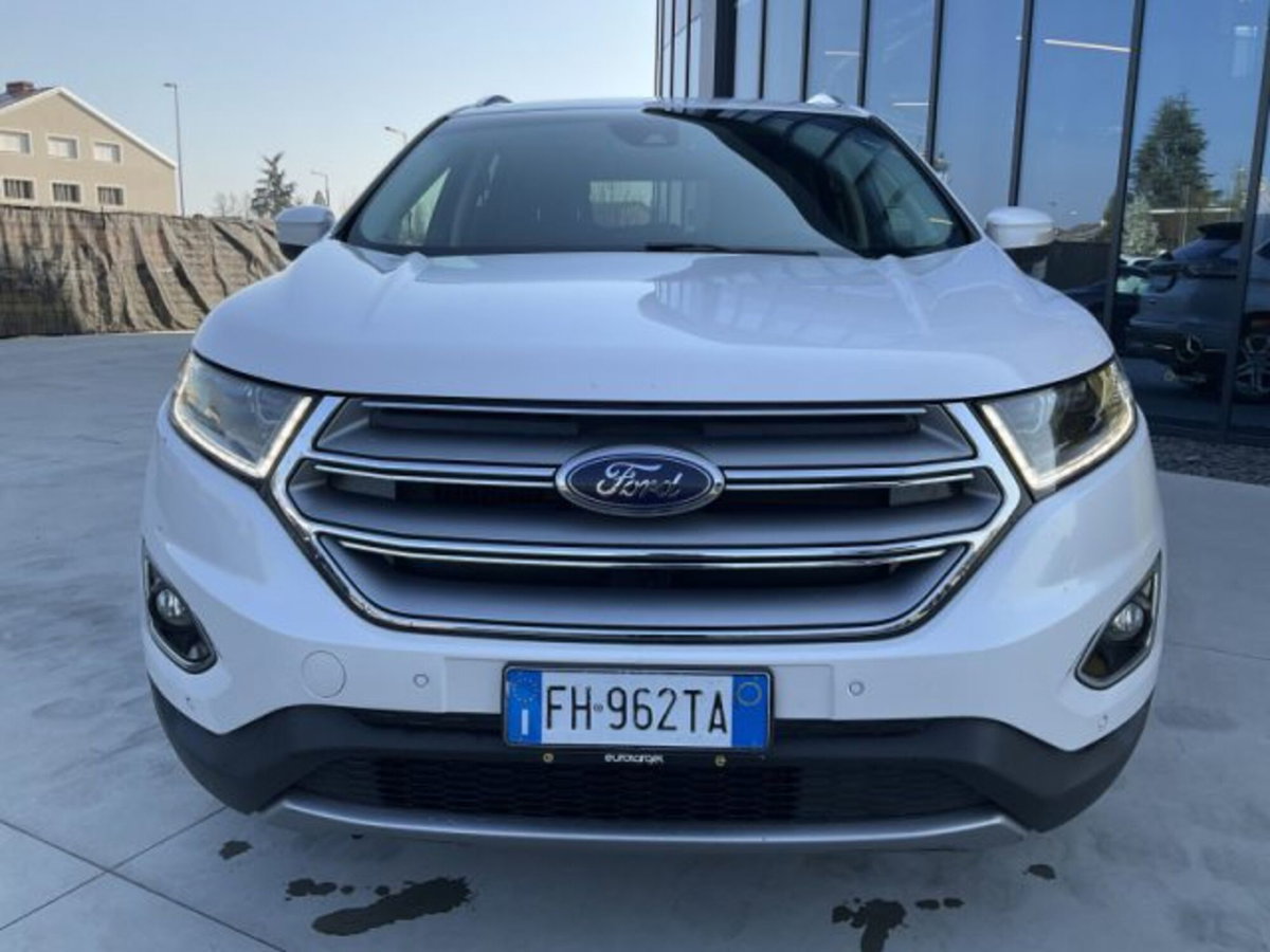 Ford Edge 2.0 TDCI 210 CV AWD Start&Stop Powershift Titanium (2)