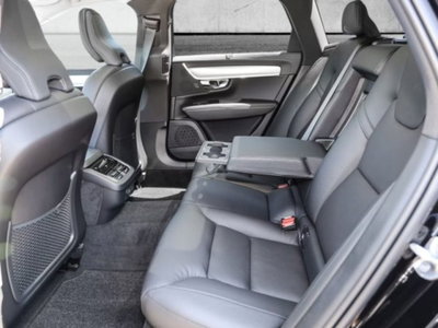 Volvo V90 B4 (d) AWD automatico Ultimate Dark (5)