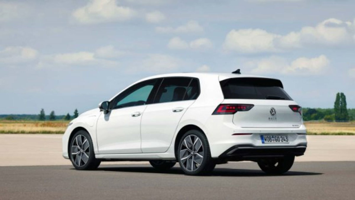 Volkswagen Golf 1.5 tsi ehybrid Life 204cv dsg