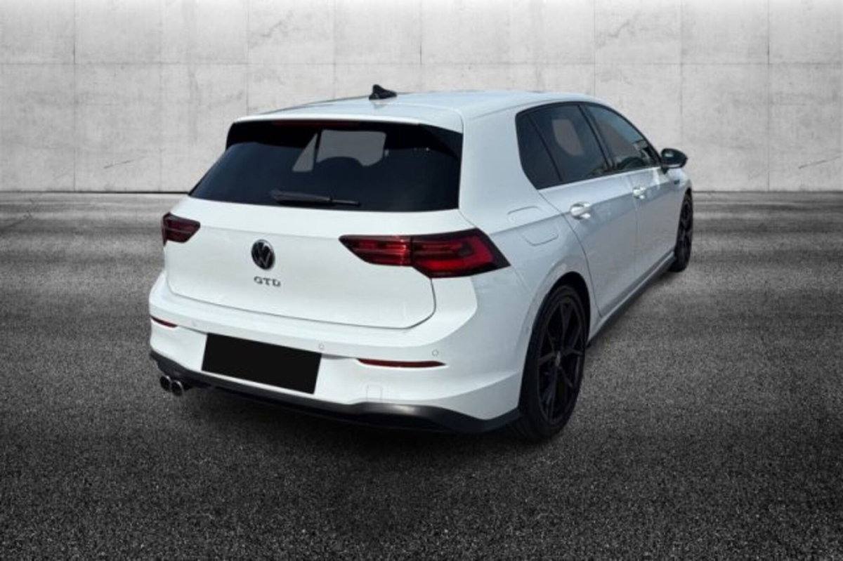 Volkswagen Golf 2.0 TDI GTD DSG (3)