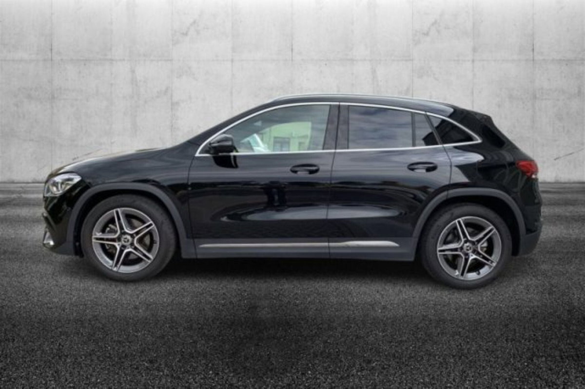 Mercedes-Benz GLA SUV 220 d Automatic Premium (5)