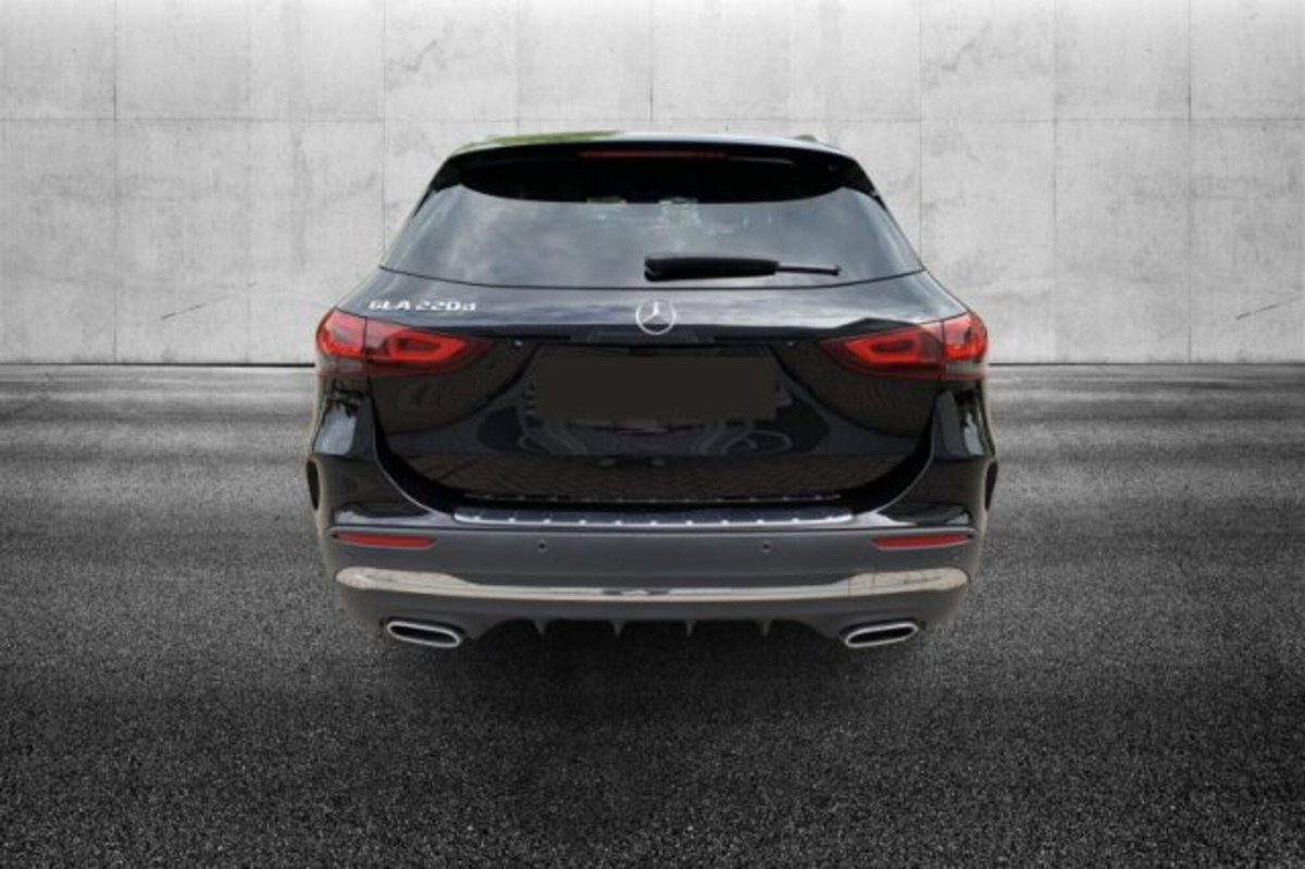 Mercedes-Benz GLA SUV 220 d Automatic Premium (8)