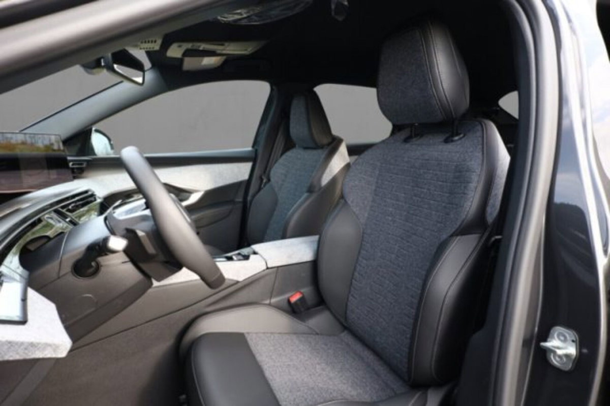 Peugeot 3008 1.2 hybrid Allure Business 145cv e-dcs6 (6)