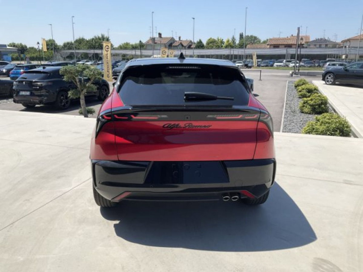 Alfa Romeo Junior 1.2 ibrida Sprint 145cv edct6 (7)