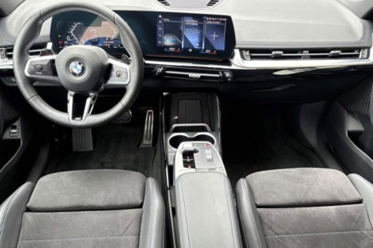 BMW X1 xDrive 23i Msport (5)