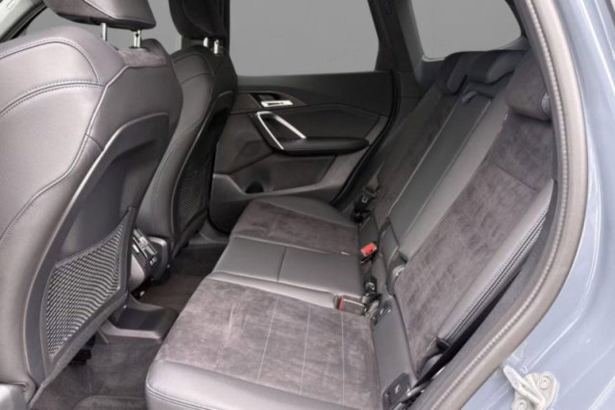 BMW X1 xDrive 23i Msport (7)
