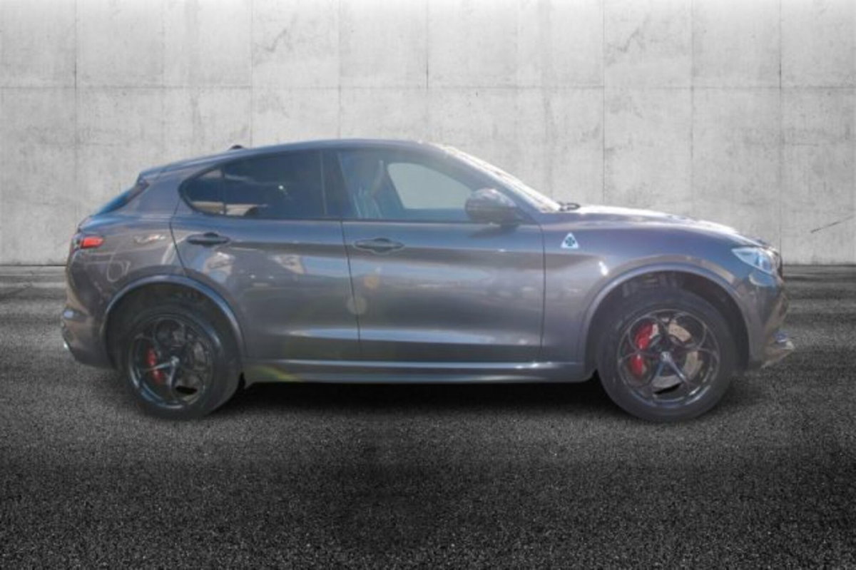 Alfa Romeo Stelvio Stelvio 2.9 Bi-Turbo V6 510 CV AT8 Quadrifoglio (3)